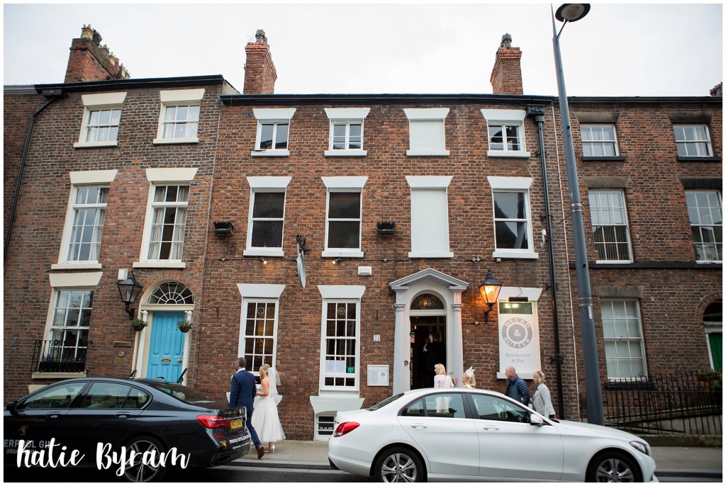 st georges hall wedding, katie byram photographer, liverpool wedding, sefton room, hope street wedding, bread and butter restaurant, 