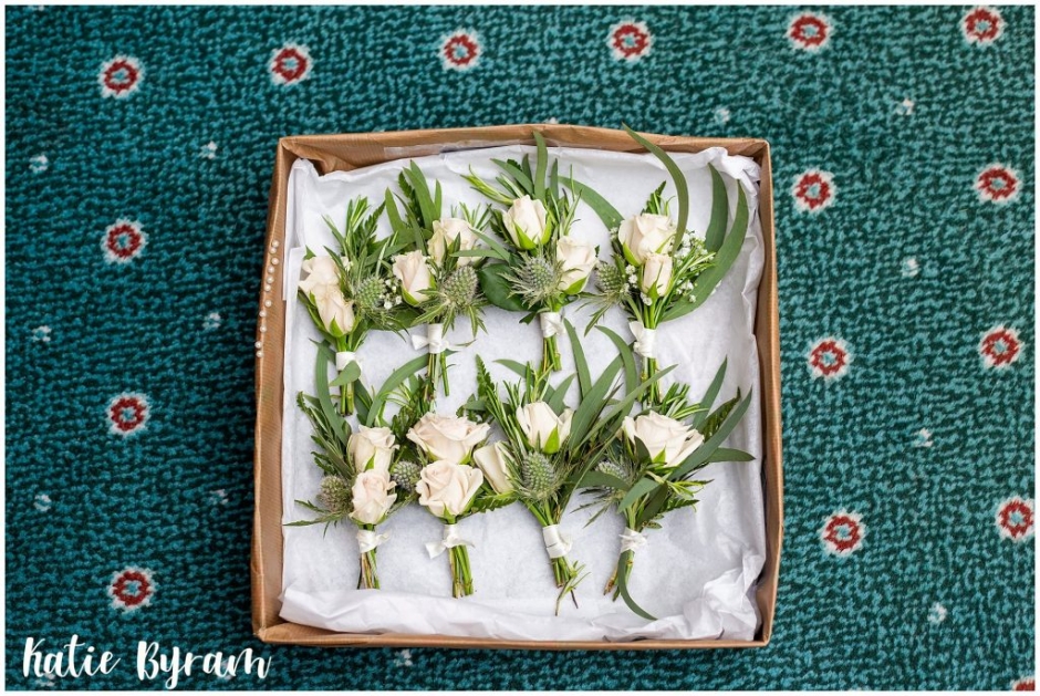 fixby hall wedding, huddersfield wedding photographer, huddersfield wedding, katie byram photography, huddersfield golf club wedding, wedding florist huddersfield, lily blossom florists, cow and cake