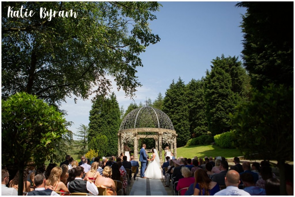 outdoor wedding saddleworth hotel