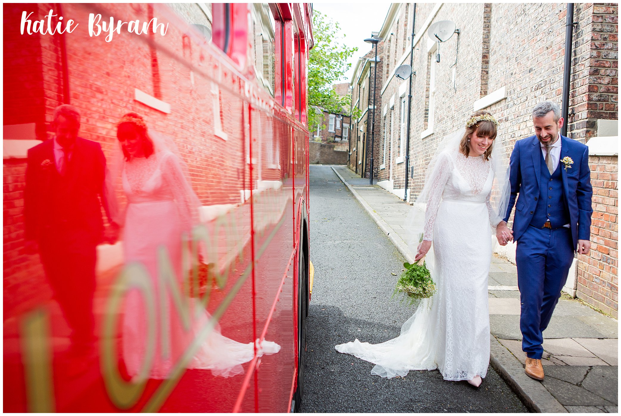 DIY & a Double Decker! Helen & Ian’s Wedding at Summerhill Bowling Club
