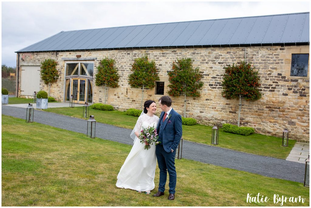healey barn wedding, cripps barn, tithe barn wedding, yorkshire wedding photographer, katie byram photography, relaxed wedding photography
