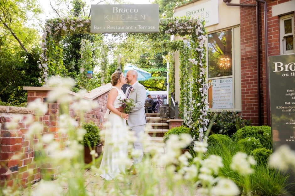 Sheffield wedding, Sheffield town hall wedding, Katie Byram Photography, brocco on the park, brocco on the park wedding, ecclesfield wedding, brocco Sheffield, small wedding venue, restaurant wedding, 